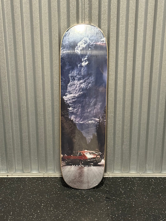 Mannikin Mount St Helens Deck